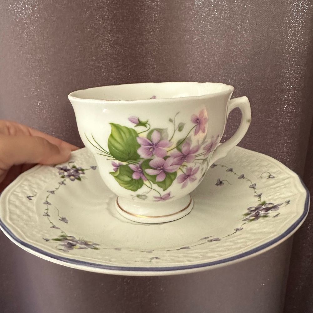 Floral Teacup and Saucer Set candle